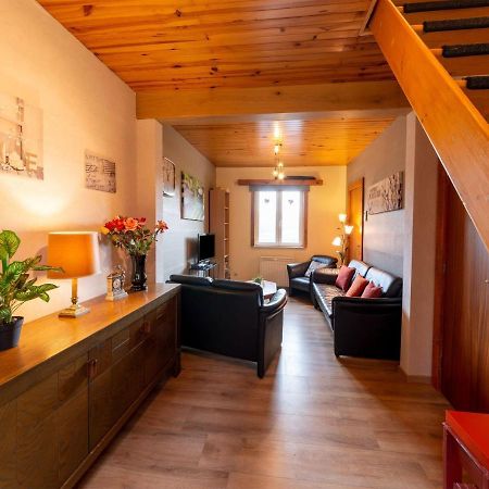 Pretty Holiday Home Near Durbuy And La Roche Érezée エクステリア 写真