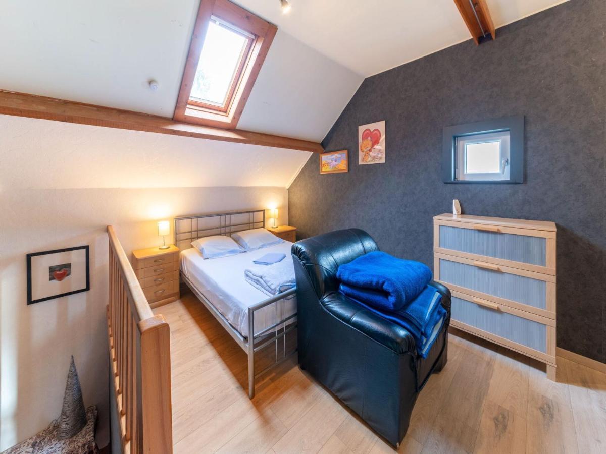 Pretty Holiday Home Near Durbuy And La Roche Érezée エクステリア 写真